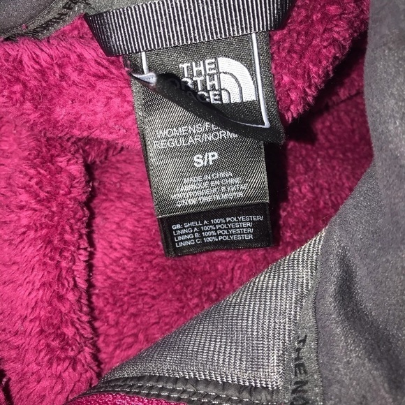 North Face Osito jacket in burgundy. Size SP GUC - Picture 6 of 7